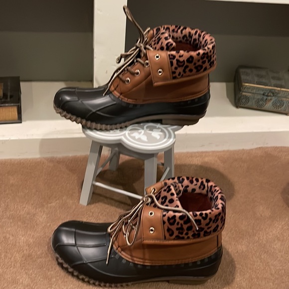 Women’s booties new size 10 - Picture 2 of 7